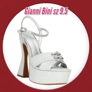 Gianni Bini Silver Platform Sandals Heels NWT sz 9.5